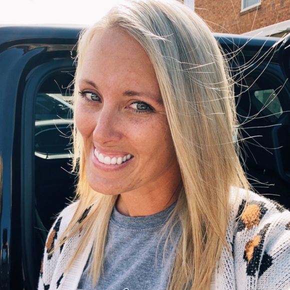 Meet your Posher, Michelle - Picture 1 of 1